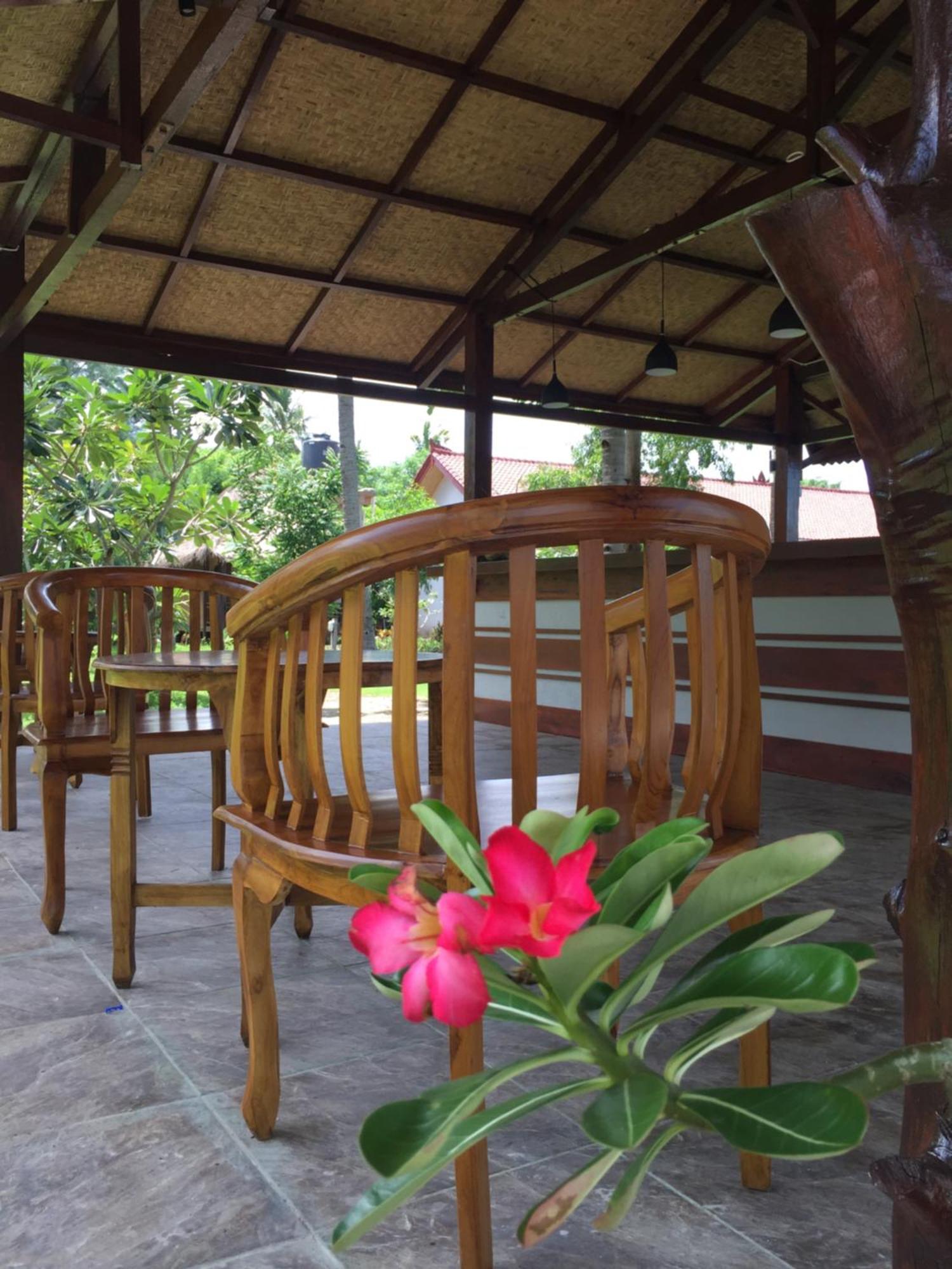 Amigos Bungalows Gili Meno Exteriör bild