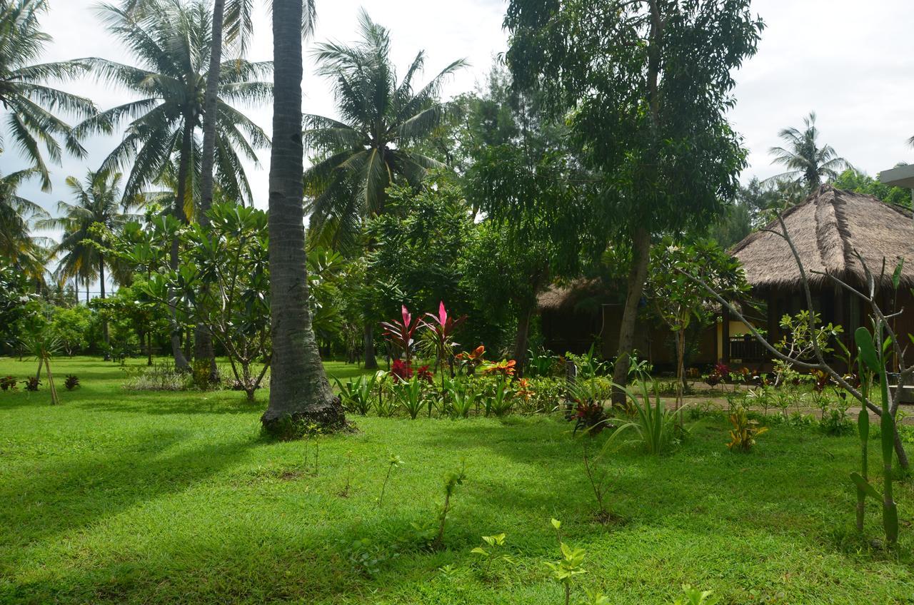 Amigos Bungalows Gili Meno Exteriör bild