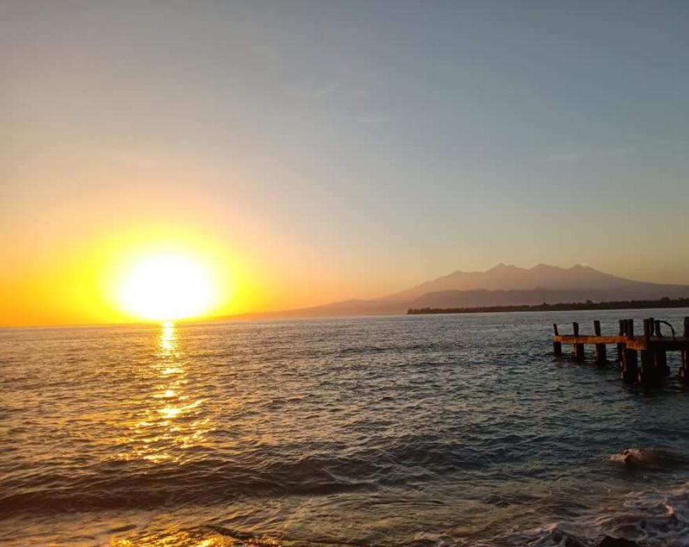 Amigos Bungalows Gili Meno Exteriör bild